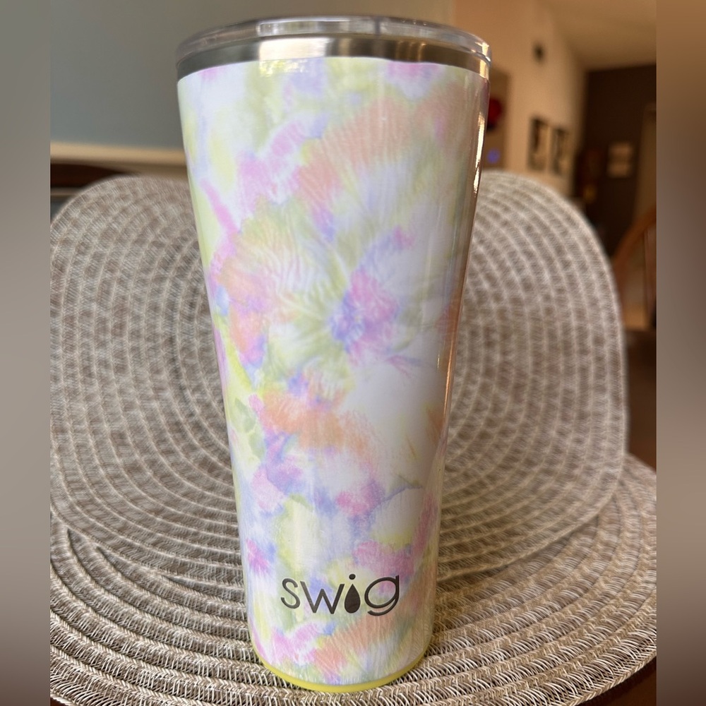 Swig Life 22 Oz Pastel Tie-Dye Tumbler